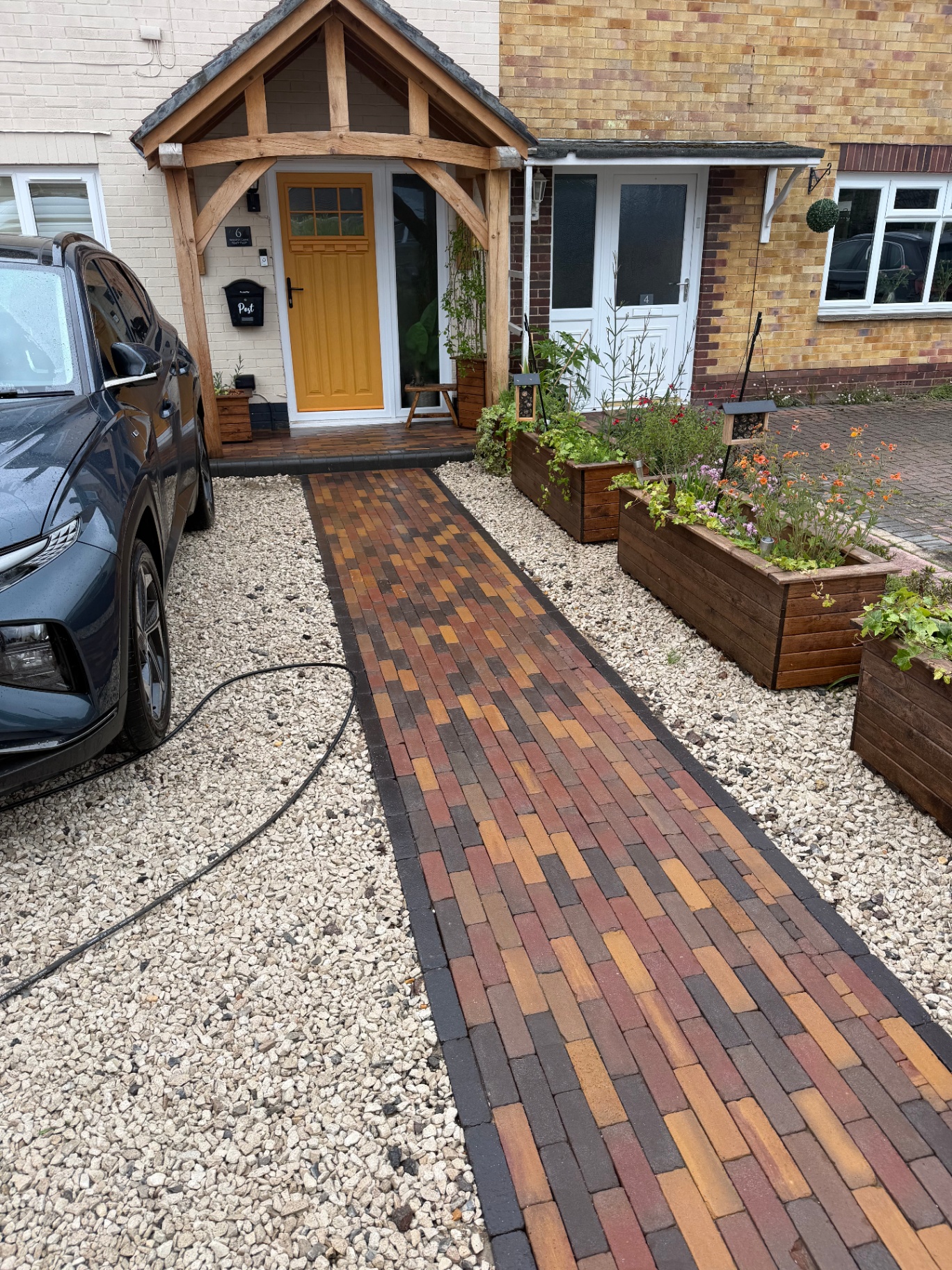 Driveway surface after cleaning work